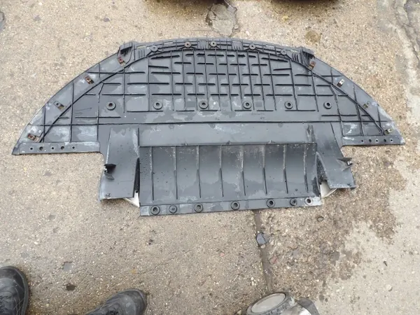 OEM 6020015123 Frontstoßstangenabdeckung Alpine A110 image 2