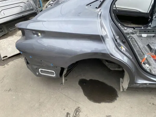 Painel lateral traseiro direito Lexus ES VII XZ10 2019 OEM 261268 image 2