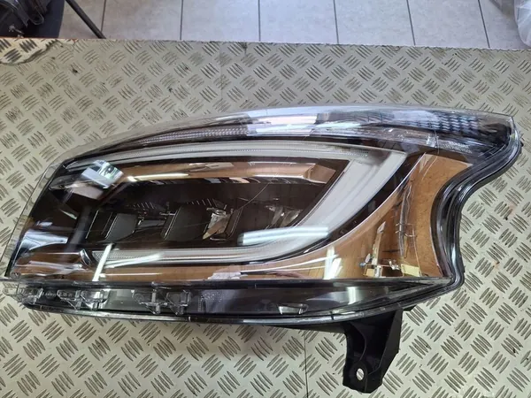 Vasen etu Full LED -ajovalo Renault Trafic III Lift image 3