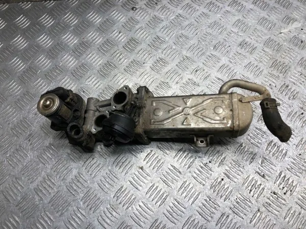 EGR-kylare OEM 03L131512BJ för VW Passat B7 2.0L image 2