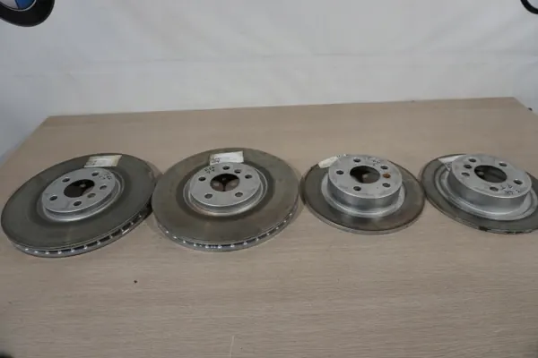 Bromsokar & Skivor Set OEM 6891081 6891085 image 10