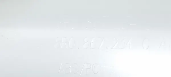 Audi Q5 8R Pilaripäällyste OEM 8R0867234C Käytetty image 9