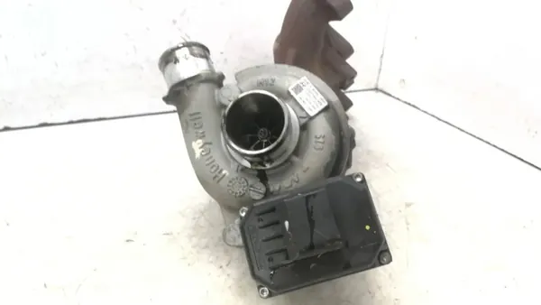 Turbocompressor usado OEM 282012A820 para KIA SPORTAGE image 4