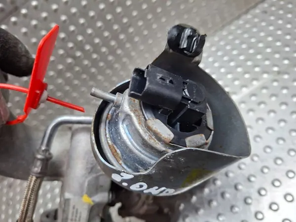 Citroen OE 9688361580 Turbo image 4