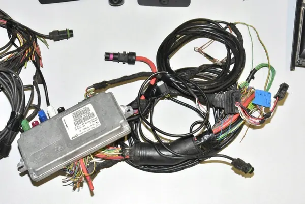 Módulo ponto cego BMW OEM 9240351 para 5 GT image 4