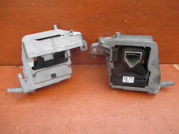 Soporte de motor BMW X1 F48 OEM 6885934 image 6