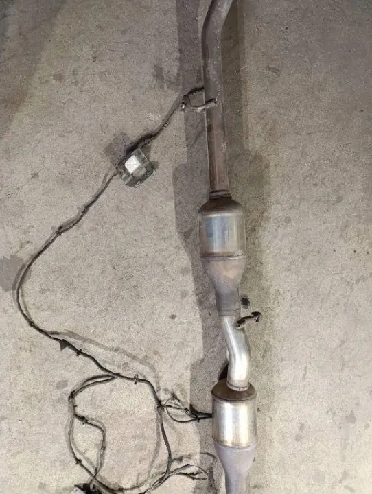 Catalisador Mercedes-Benz usado OEM A4474900114 image 5