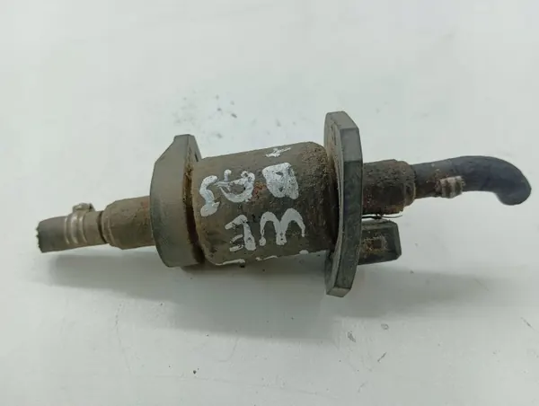 Webasto polttoainepumppu Chrysler Voyager 2001 OEM AMD98847 image 3