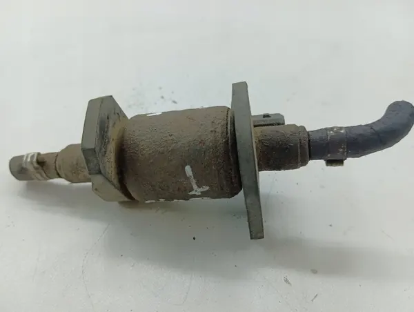 Webasto polttoainepumppu Chrysler Voyager 2001 OEM AMD98847 image 5