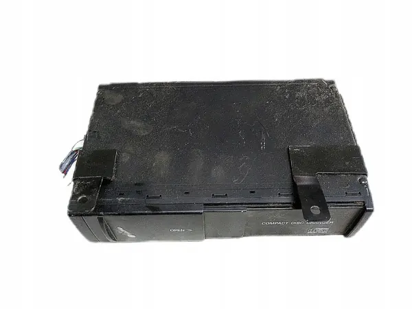 Mudador CD Volkswagen usado OEM 95VW-18C849-BA image 2