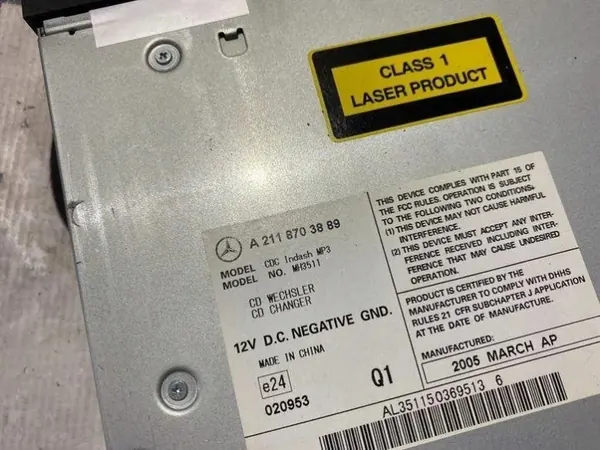 Mercedes-Benz CD-byttare OEM 2118703889 för B-klass image 6