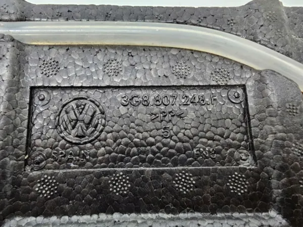 OEM 3G8807248F 3G8959109B Mousse Protection Piétons VW image 6