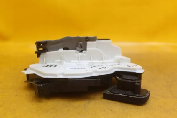 Vordertürschloss Rechts Skoda Yeti image 6