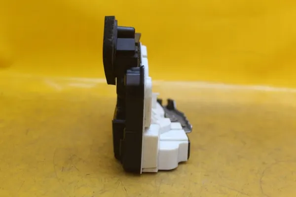 Vordertürschloss Rechts Skoda Yeti image 9