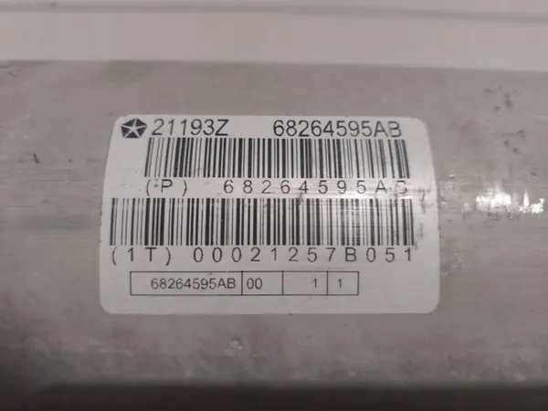 Dodge RAM 2022 Taka-ilmajousitussäiliö OEM 68264595AB image 7