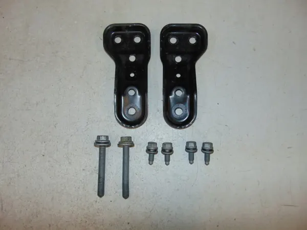 Soporte de placa de trineo OEM 5Q0199517E VW Golf 8 image 2
