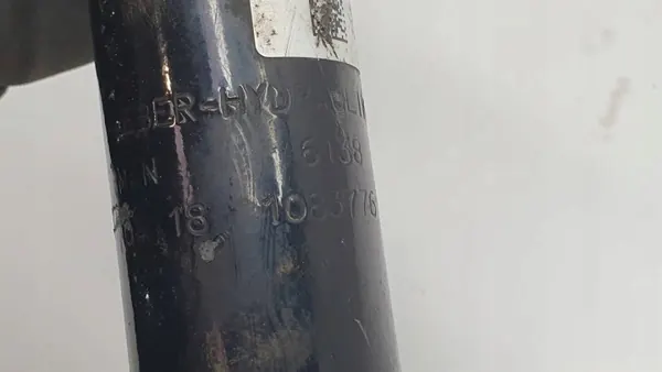 OEM 81978122318 Kabinenhebezylinder für MAN TGX image 6