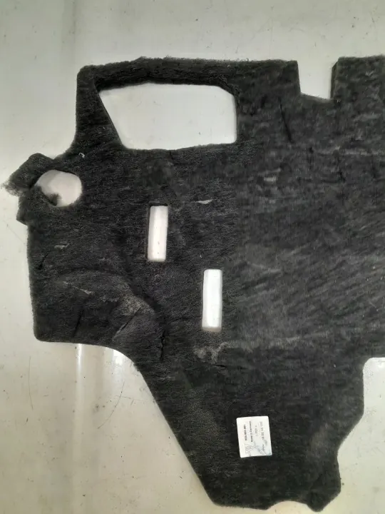 Isolation Porte Arrière Porsche Macan 15- OEM 95B863981 image 3