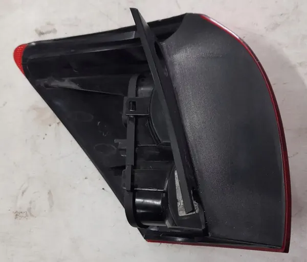 Lámpara trasera derecha Nissan Qashqai J10 image 4