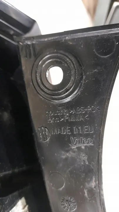 Lámpara trasera derecha Nissan Qashqai J10 image 7