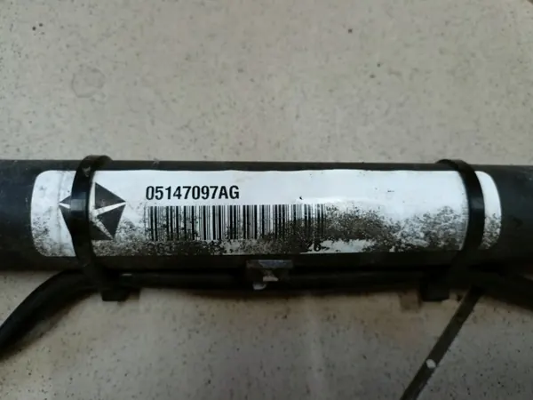 Bränslefyllningsrör OEM 05147097AG för Jeep Wrangler image 3