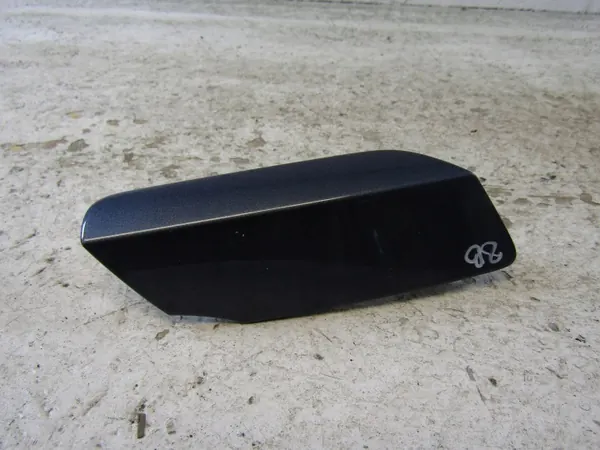 Audi A5 B10 S-Line spolarkapsel höger fram OEM 8B3955276A image 2