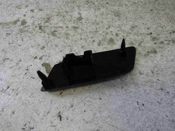 Audi A5 B10 S-Line spolarkapsel höger fram OEM 8B3955276A image 5