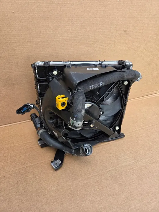 Porsche 911 992 Radiator Set Rechterzijde 992121252 image 4