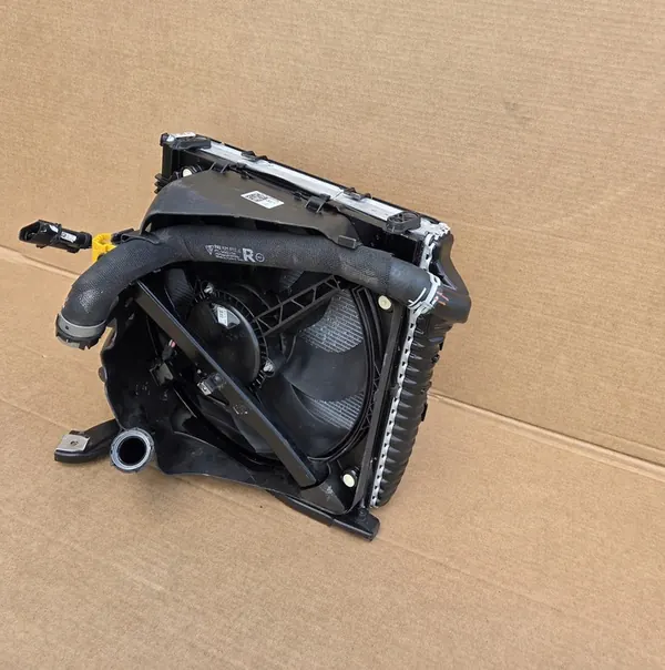 Porsche 911 992 Radiator Set Rechterzijde 992121252 image 5