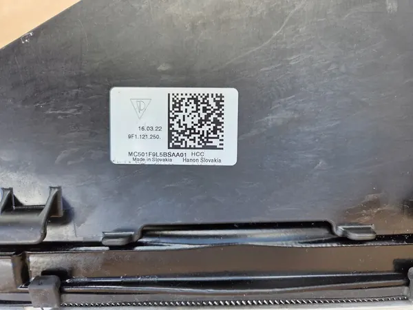 Porsche 911 992 Radiator Set Rechterzijde 992121252 image 6