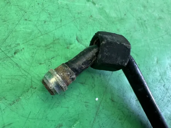 Tuyau Refroidissement Turbo Gauche OEM 057121597E Audi image 3