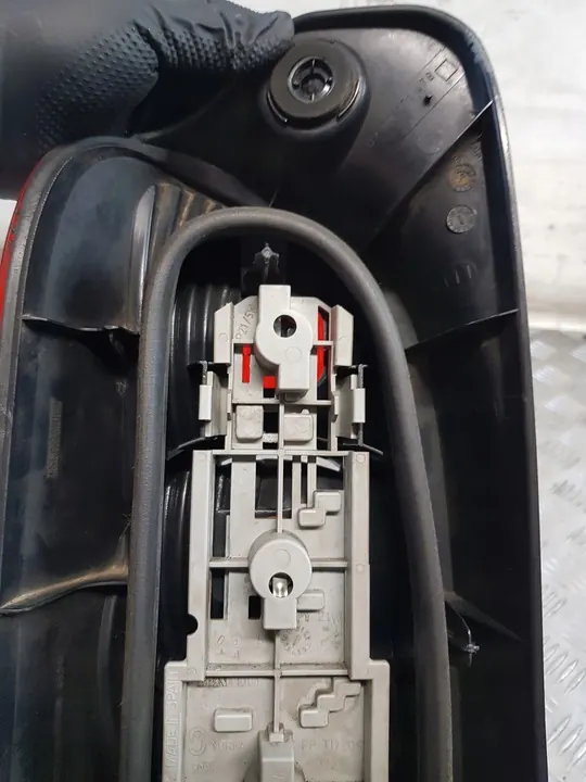 Lámpara Trasera Derecha 8200171478 + Inserto Renault Master II image 10