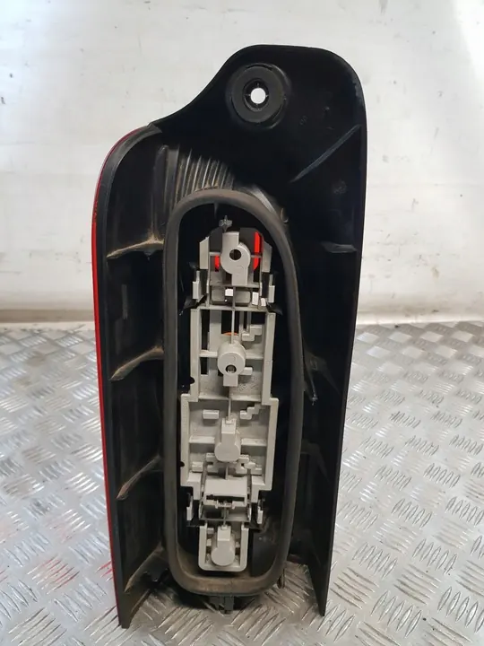 Lámpara Trasera Derecha 8200171478 + Inserto Renault Master II image 9