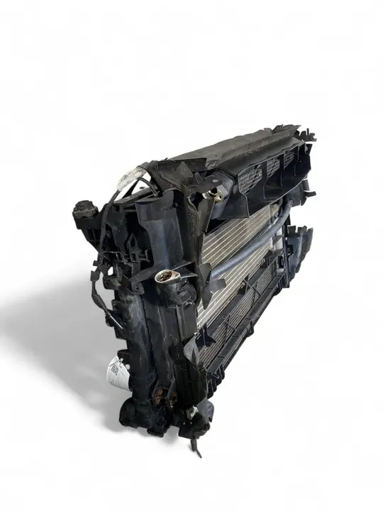 MERCEDES A45 AMG W156 W117 Voorste Radiator image 4