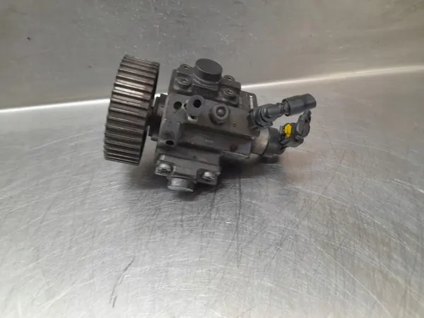 Opel 1.9 CDTI insprutningspump OEM 0445010150 image 3
