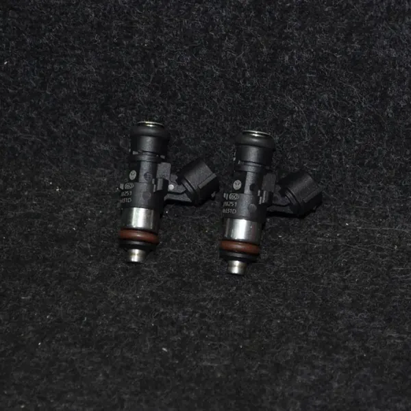 VW UP 121 122 BL1 BL2 Kraftstoffinjektor-Set 2015 image 3