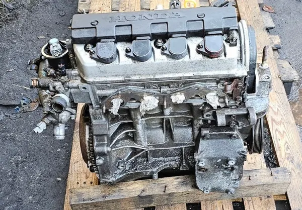 Motor Honda D14Z6 usado - Gasolina 1.4L 90CV image 2