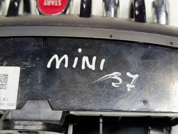 OEM 6838205S7 ohjauspaneeli Mini Cooper S F57 image 8