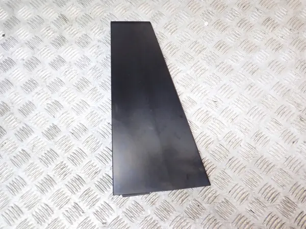 Moldura Puerta Trasera Izquierda OEM fdgcvbdjfg abc image 2