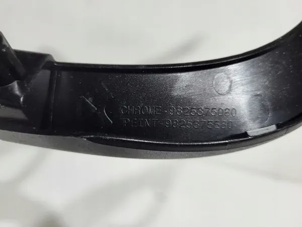 Citroen DS3 Crossback Parachoques Rejilla Derecho OEM 9825375580 image 6