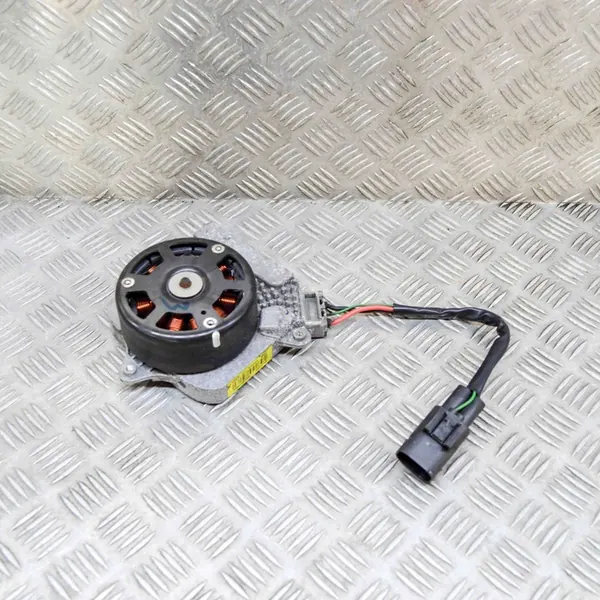 Tuulettimen Moottori BMW 3 (F30, F80) 3.0L 230kw 9300064 image 1