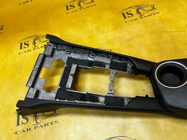 Accoudoir console centrale OEM 97055311101 Porsche Panamera image 4
