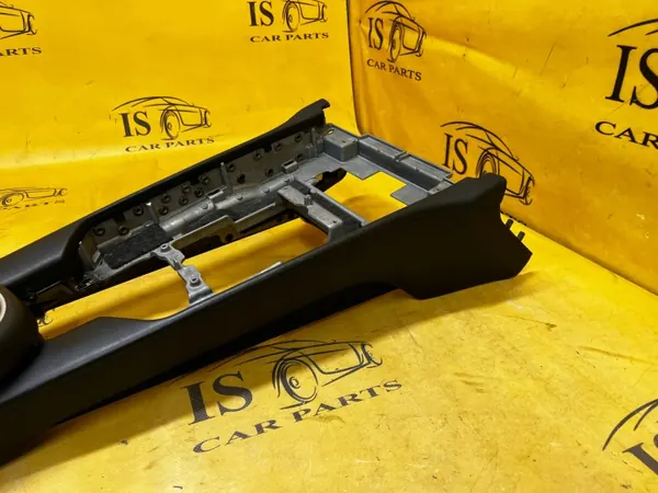 Accoudoir console centrale OEM 97055311101 Porsche Panamera image 8