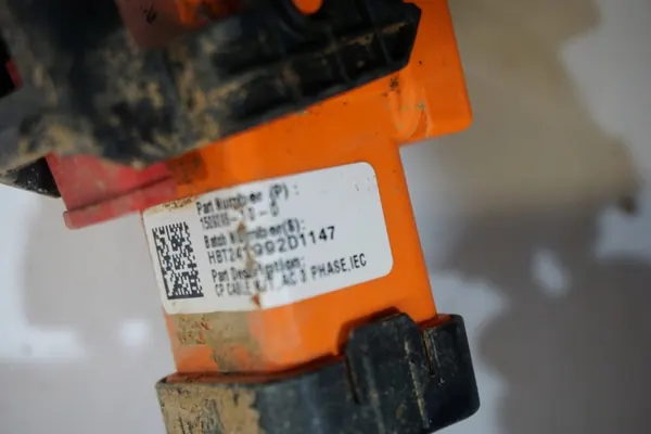 Tomada de carga Tesla Model 3 OEM 1490374-20-E image 6