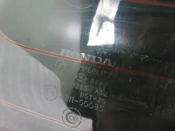 Honda CR-V I bakluckeglas OEM A1085259 image 8