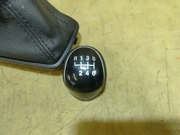 Ford OE Versnellingspookhoes OEM FOCUS MK3 LIFT image 3