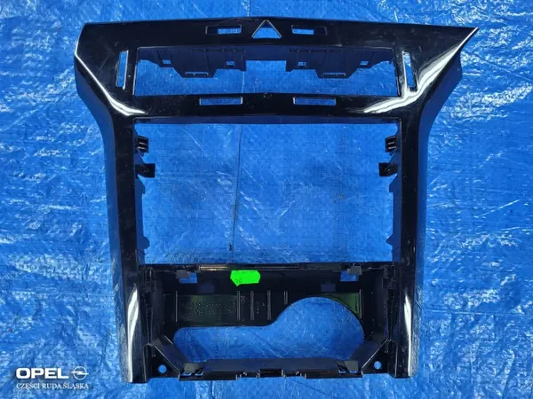 Opel Astra H keskikonsoli paneeli OEM 13141091 image 2
