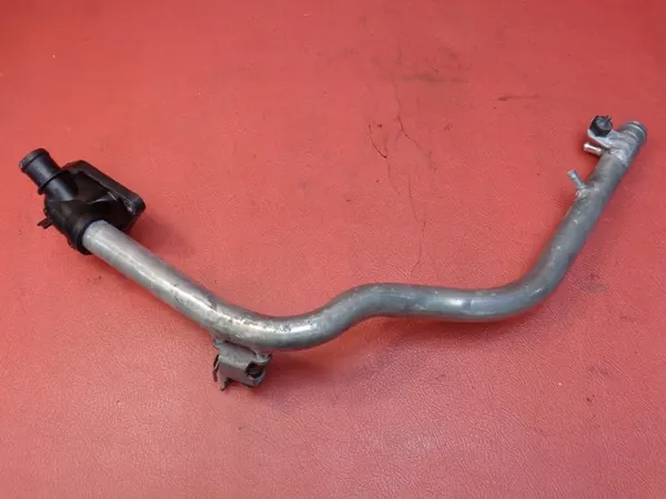 Vesiputki liittimellä BMW 116i 1.6i 2013 7600594 image 2