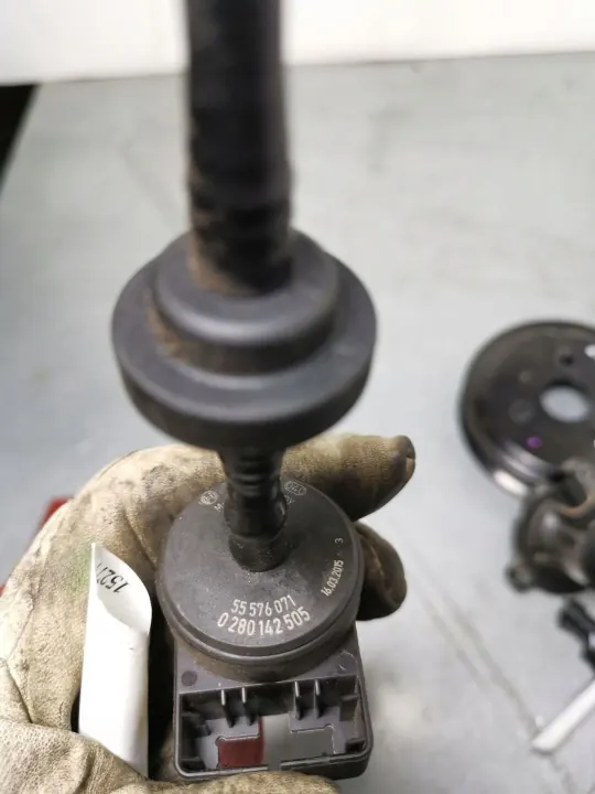 Roda Opel Zafira C FBZ15277 - Peça OEM Usada image 4