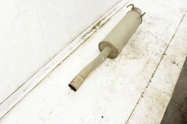 QA015 Mercedes Sprinter W906 2.2d Auspufftopf image 2